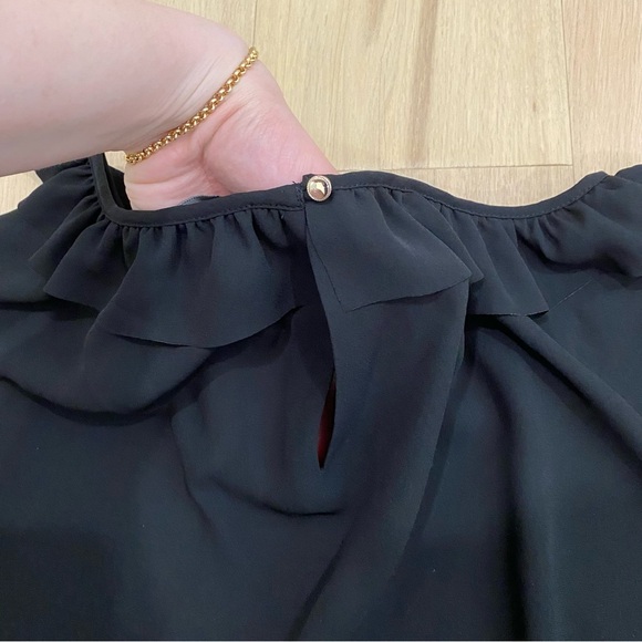 Banana Republic | Black Ruffle Boatneck Short Sleeve Blouse 🖤 - Picture 3 of 5